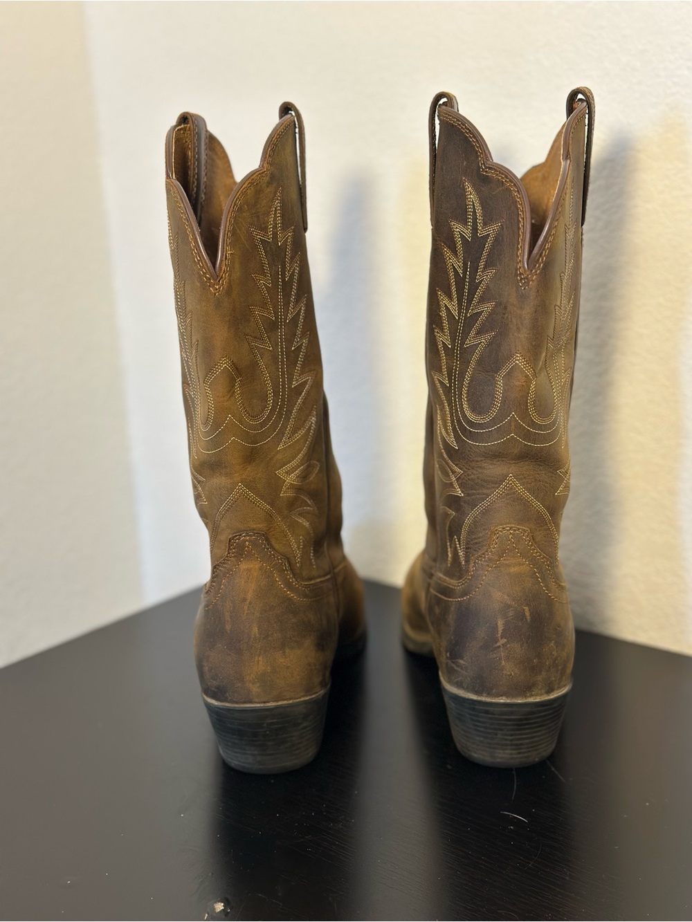 ๐๐คฉ 10B Woman or 8B men Real Leather NEW ARIAT CLASSIC BOOT! Like new - Picture 3 of 7